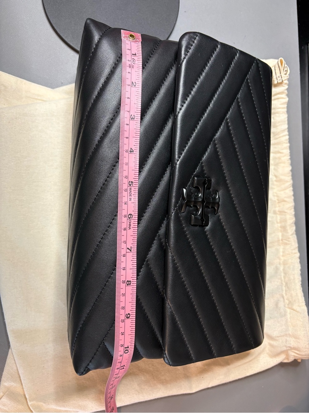 Tory Burch Kira Chevron Powder Coated  Convertible Shoulder Bag - Picture 10 of 12